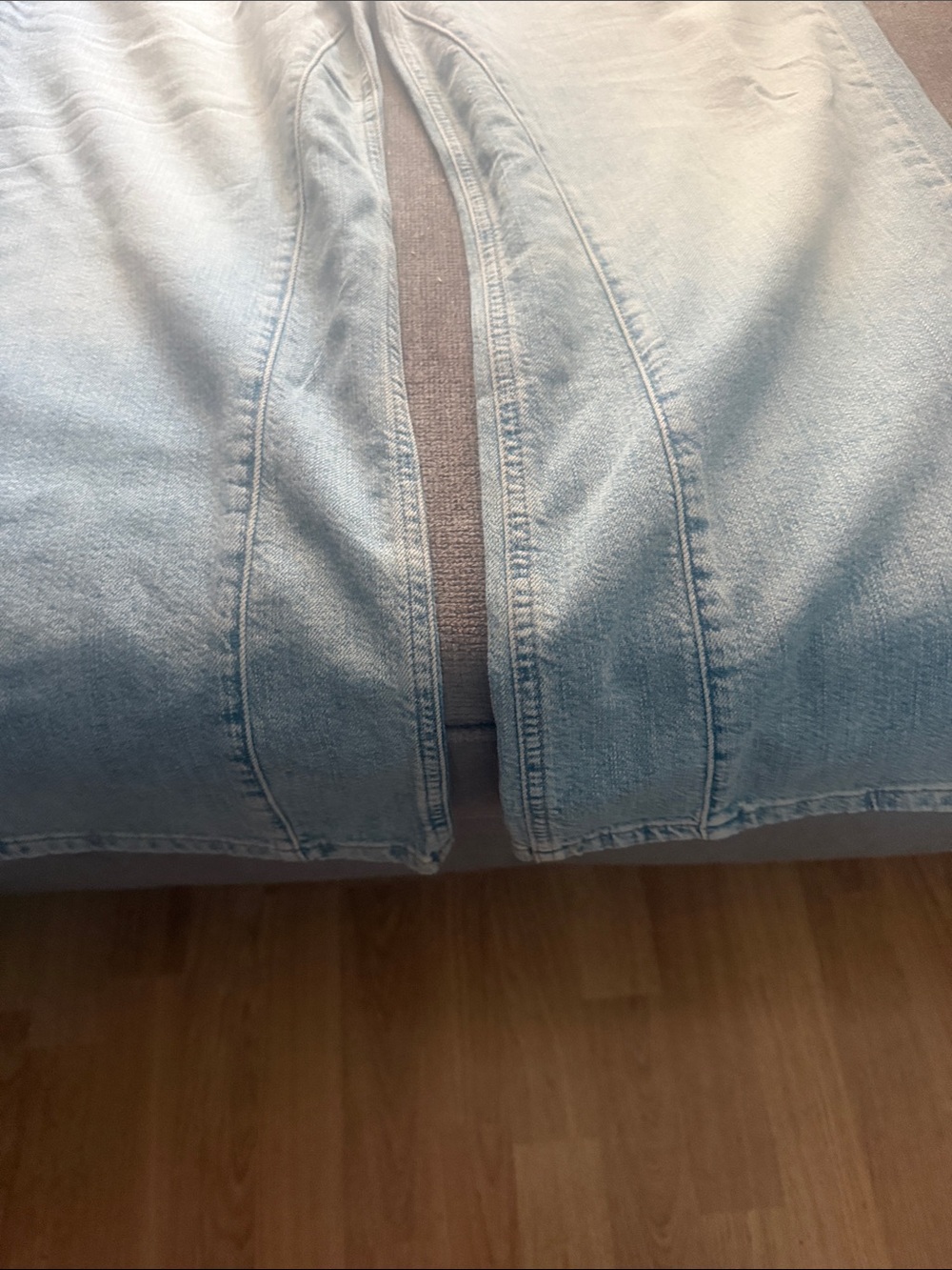 Pilcro barrel jeans  Women's Jeans in light wash - Picture 9 of 11